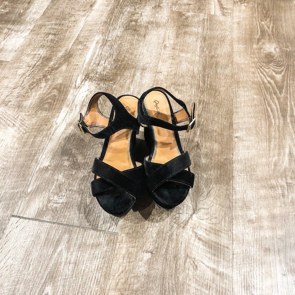 Velvet Embroidered Platform Wedges - Picture 2 of 9